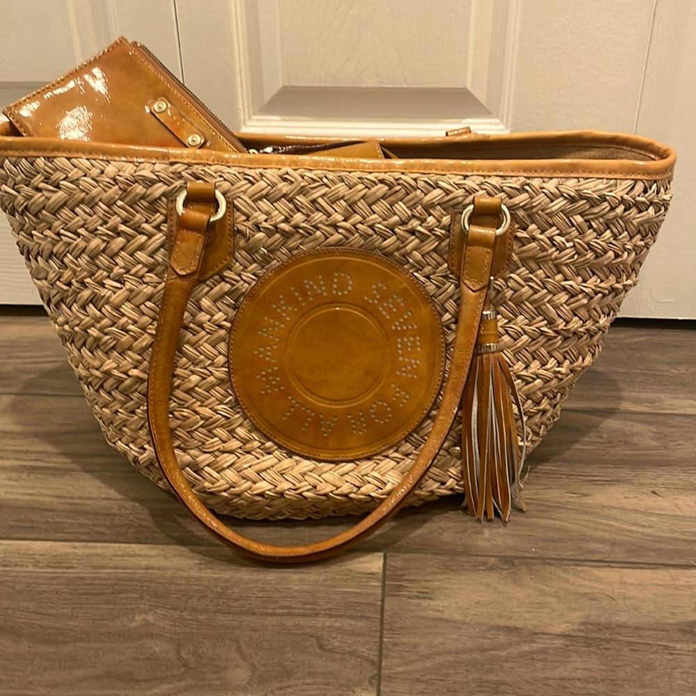 Seven for all mankind Woven Straw large women’s purse with brown leather wallet